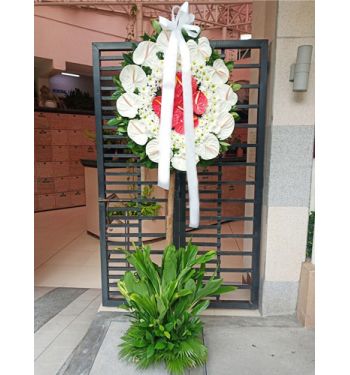 Order sympathy flowers Manila City with this elegant anthurium standing arrangement, perfect for expressing condolences.